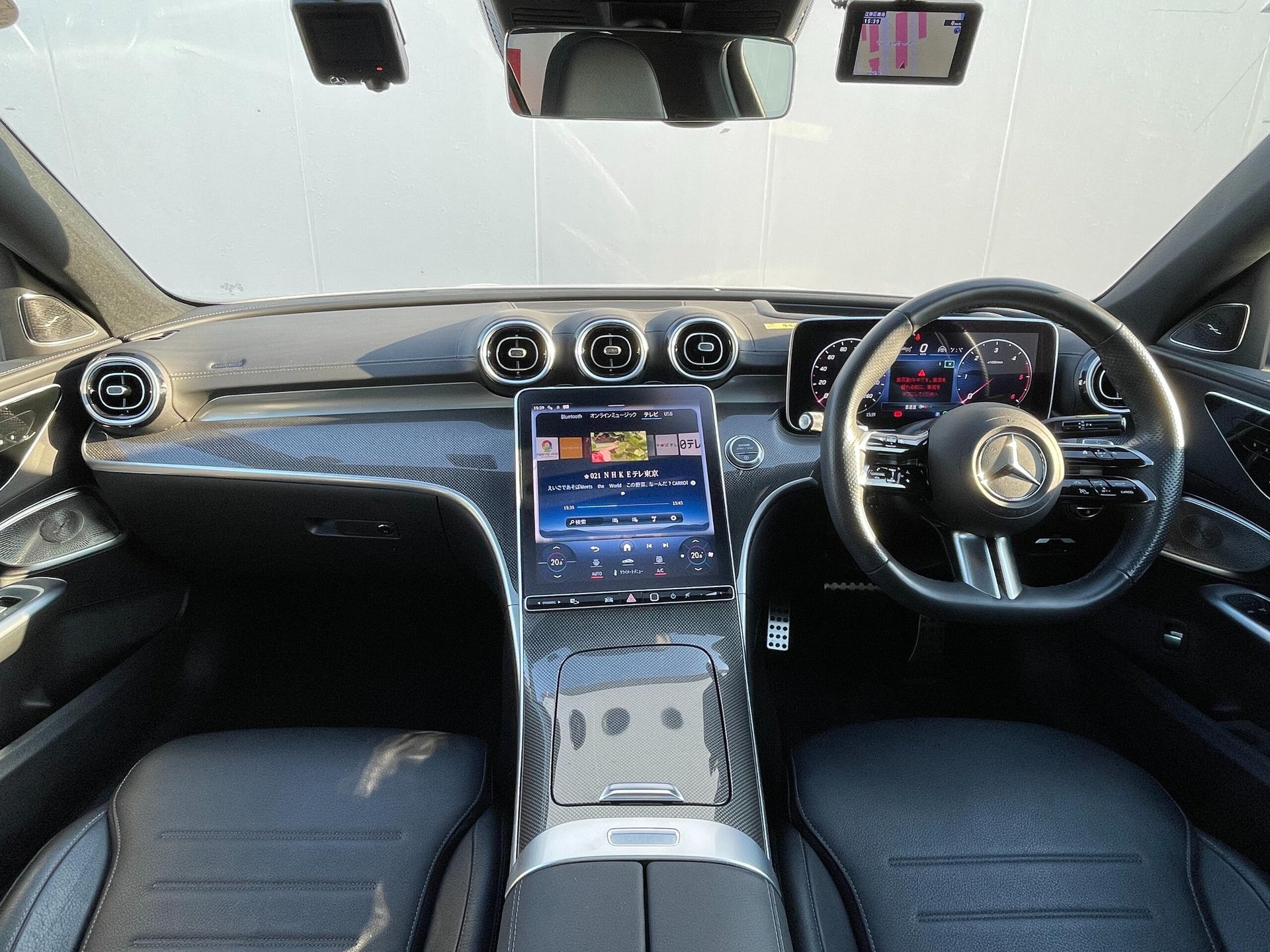 MERCEDES-BENZ C-CLASS - View 1