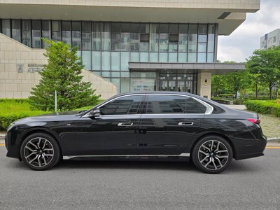 BMW 7 SERIES - 6