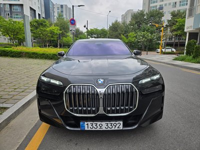 BMW 7 SERIES - 1