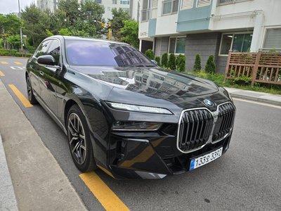 BMW 7 SERIES - 7