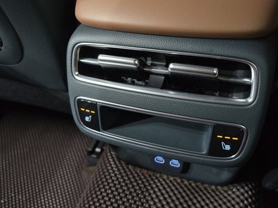 2026 Genesis GV70 — миниатюра 18