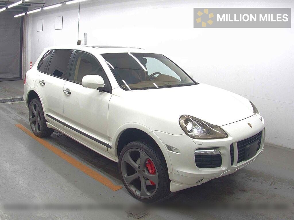 PORSCHE CAYENNE - View 1