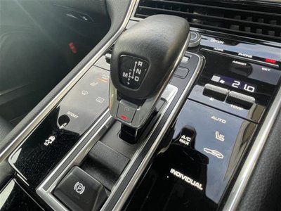 PORSCHE PANAMERA - 8