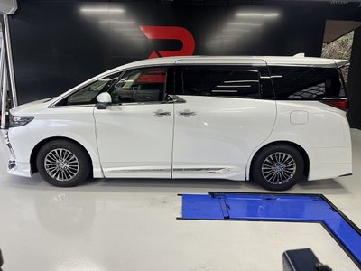 TOYOTA ALPHARD - 10