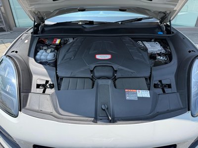 صورة 4 لـ 2020 Porsche CAYENNE