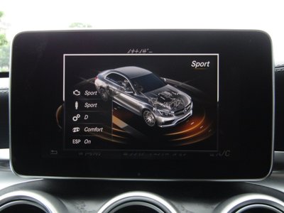 صورة 4 لـ 2016 Mercedes-BENZ C-CLASS AMG