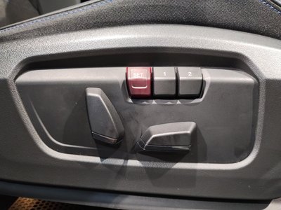 2025 BMW X1 — миниатюра 76