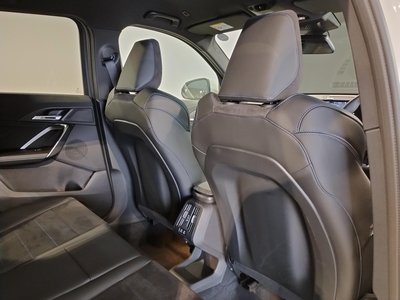 2025 BMW X1 — миниатюра 21
