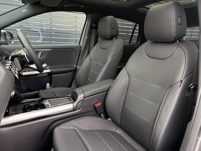 MERCEDES-BENZ GLA - 10