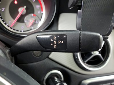 MERCEDES-BENZ GLA - 9