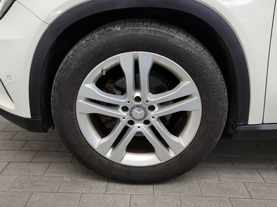 MERCEDES-BENZ GLA - 6