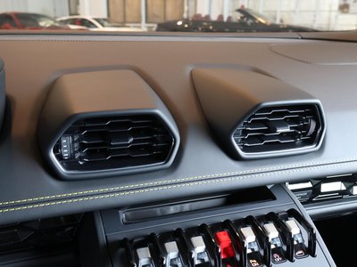 صورة مصغرة 34 لـ 2022 Lamborghini HURACAN