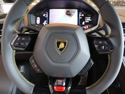 صورة مصغرة 28 لـ 2022 Lamborghini HURACAN