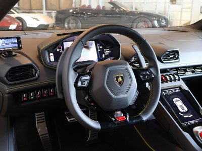 صورة 9 لـ 2022 Lamborghini HURACAN