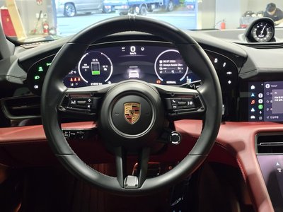 2024 Porsche TAYCAN — миниатюра 15