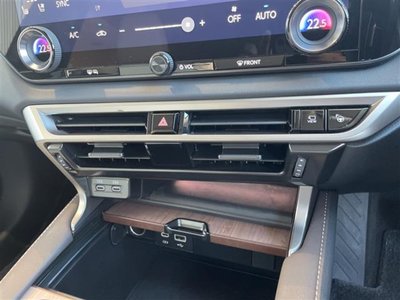 صورة مصغرة 32 لـ 2025 Lexus RX