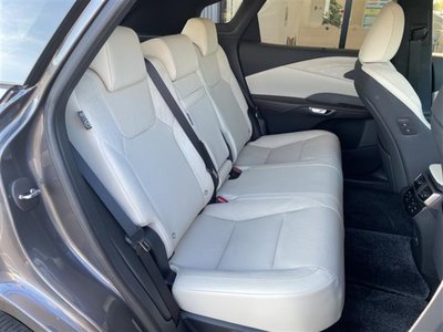 صورة مصغرة 17 لـ 2025 Lexus RX