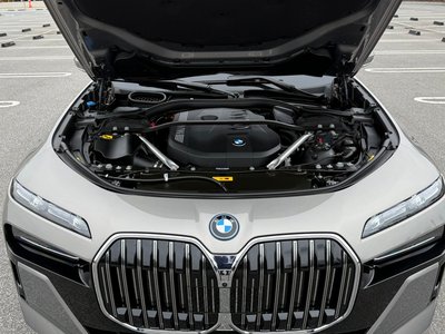 BMW 7 SERIES - 7