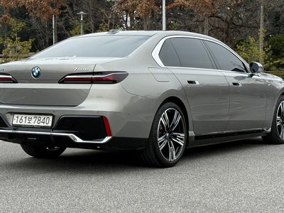 BMW 7 SERIES - 4