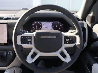 LAND ROVER DEFENDER - 8