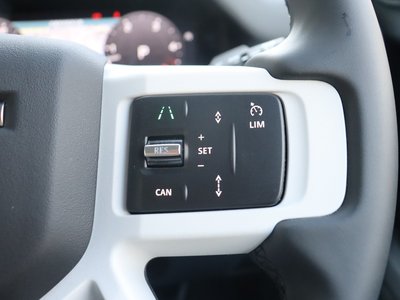 LAND ROVER DEFENDER - 10