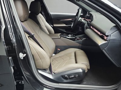 صورة مصغرة 12 لـ 2025 BMW 5 SERIES