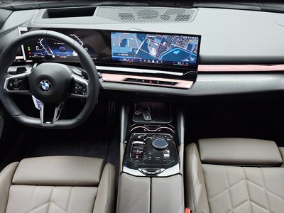 صورة 5 لـ 2025 BMW 5 SERIES