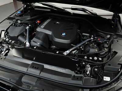 صورة 7 لـ 2025 BMW 5 SERIES