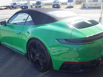 PORSCHE 911 CABRIOLET - 10