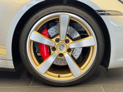 PORSCHE 911 - 7