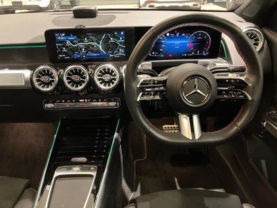 MERCEDES-BENZ GLB - 9