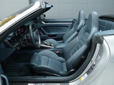 صورة مصغرة 15 لـ 2022 Porsche 911