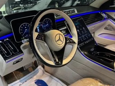 2022 Mercedes-BENZ S-CLASS photo 2
