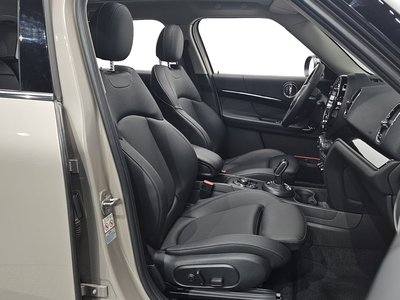 MINI COUNTRYMAN - 10