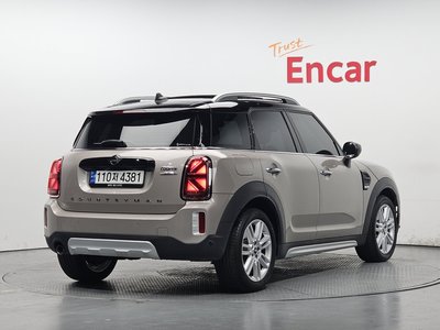MINI COUNTRYMAN - 4