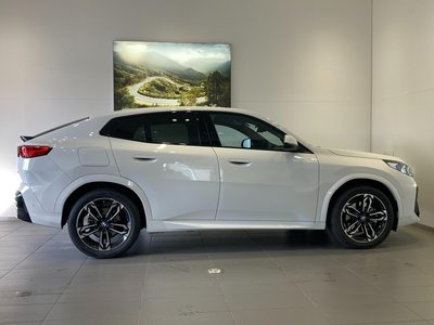 BMW X2 - 10