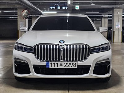BMW 7 SERIES - 2