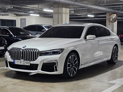 BMW 7 SERIES - 1