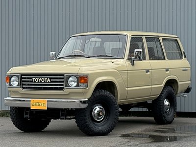 TOYOTA LAND CRUISER - 1