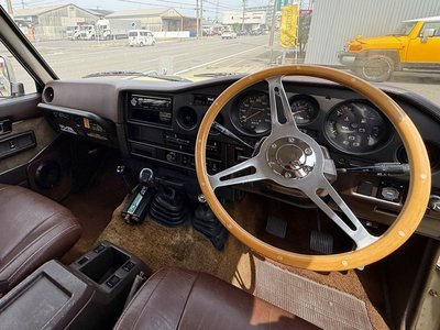 TOYOTA LAND CRUISER - 9