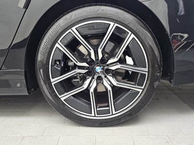 2024 BMW 7 SERIES photo 8