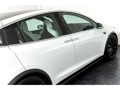 2018 Tesla MODEL X — миниатюра 23