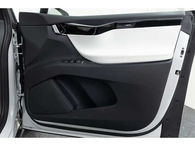 2018 Tesla MODEL X — миниатюра 31