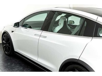 2018 Tesla MODEL X — миниатюра 27