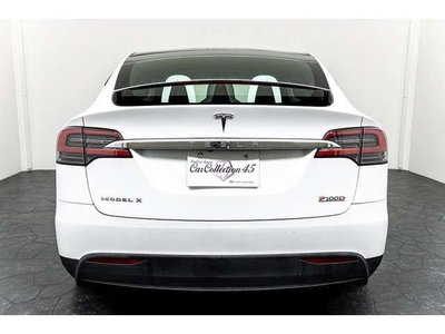 2018 Tesla MODEL X — фото 3