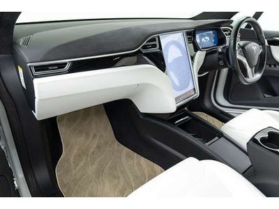 2018 Tesla MODEL X — миниатюра 67