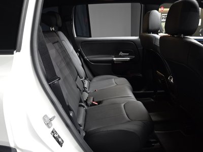 2024 Mercedes-BENZ GLB — миниатюра 12