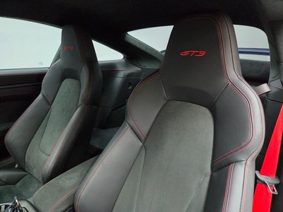 صورة 10 لـ 2023 Porsche 911