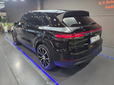 PORSCHE CAYENNE - 4