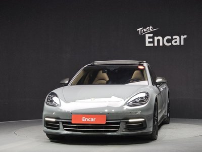 PORSCHE PANAMERA - 2